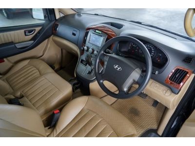 2011 HYUNDAI H-1 2.5 DELUXE A/T สีดำ รูปที่ 9